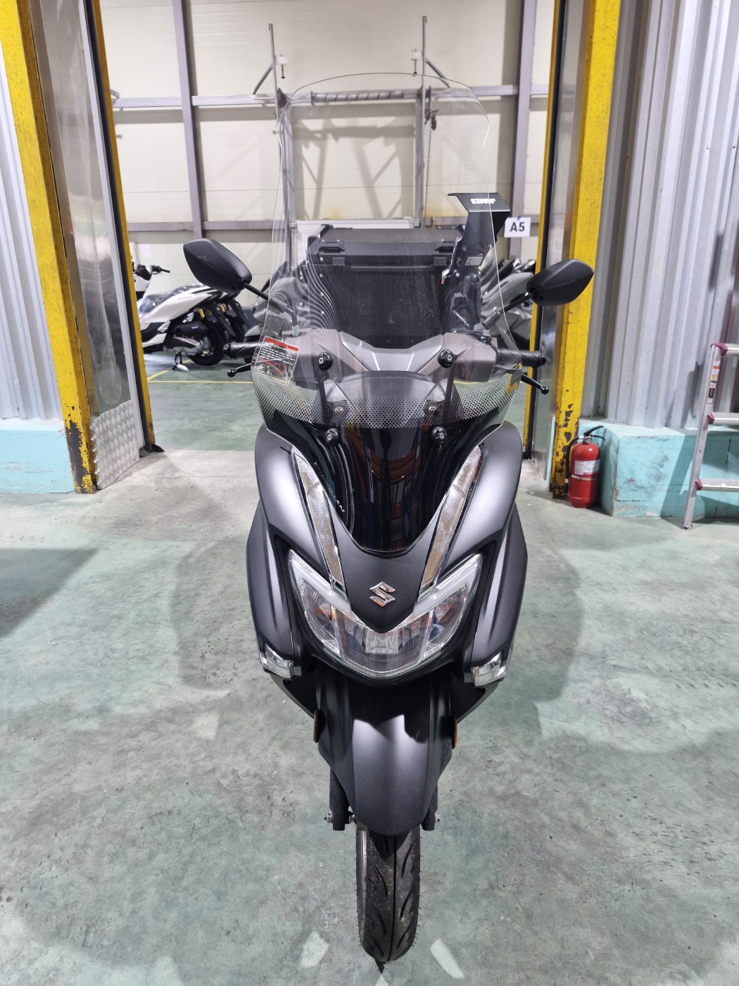 [00009]BURGMAN STREET 125EX